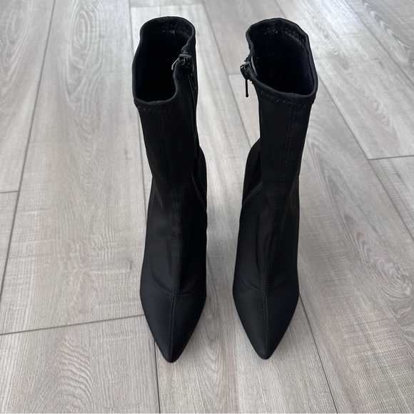 Nelly Sleek Black Heeled Boots EU 38 US 7.5 - Picture 1 of 7